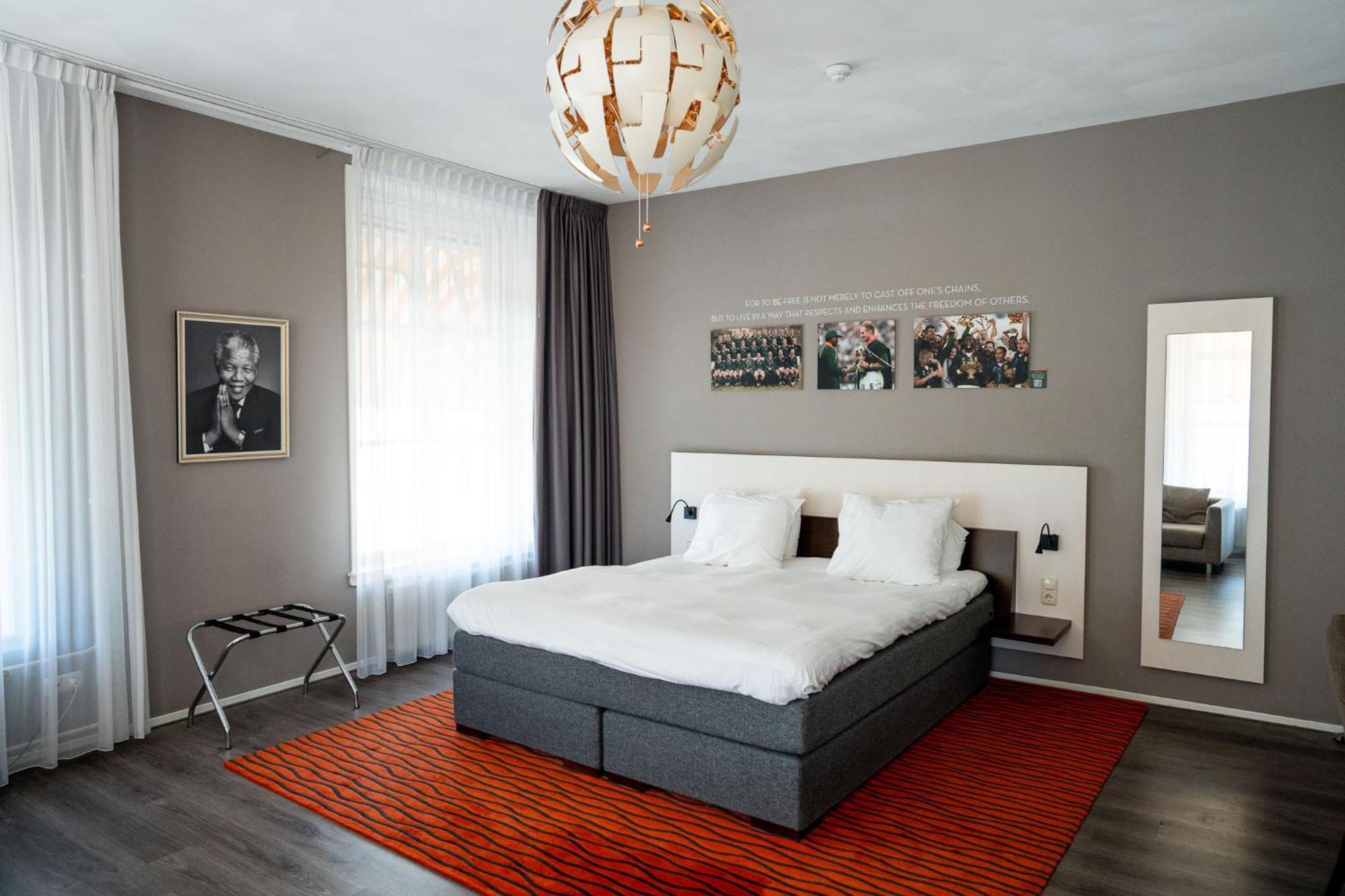 Hotel De Wereld Wageningen Bagian luar foto