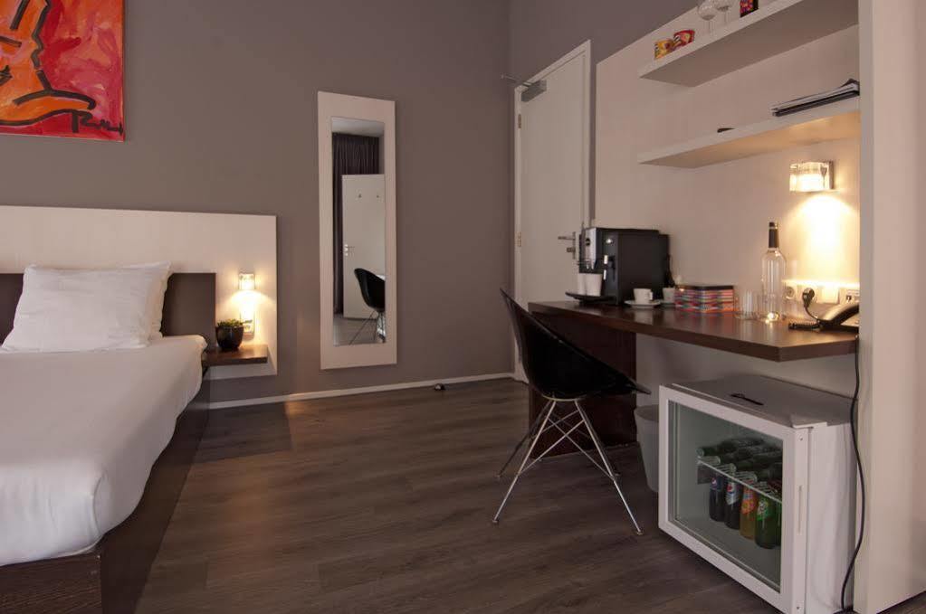 Hotel De Wereld Wageningen Bagian luar foto